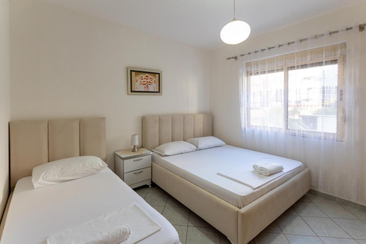 Comfortable Apartment Next To The Beach Durrës Eksteriør bilde