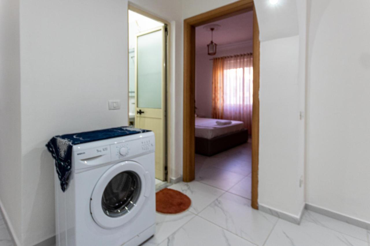 Comfortable Apartment Next To The Beach Durrës Eksteriør bilde