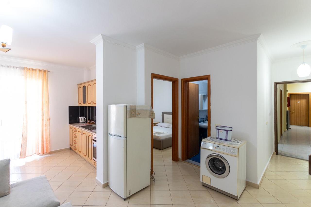 Comfortable Apartment Next To The Beach Durrës Eksteriør bilde